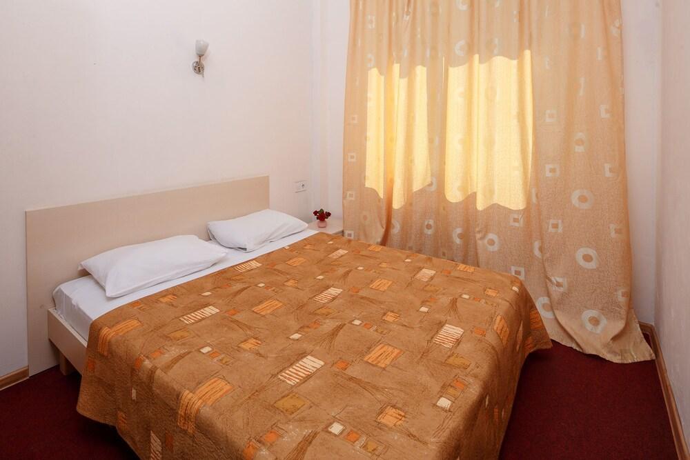 Arcadia Hotel Odessa Eksteriør billede